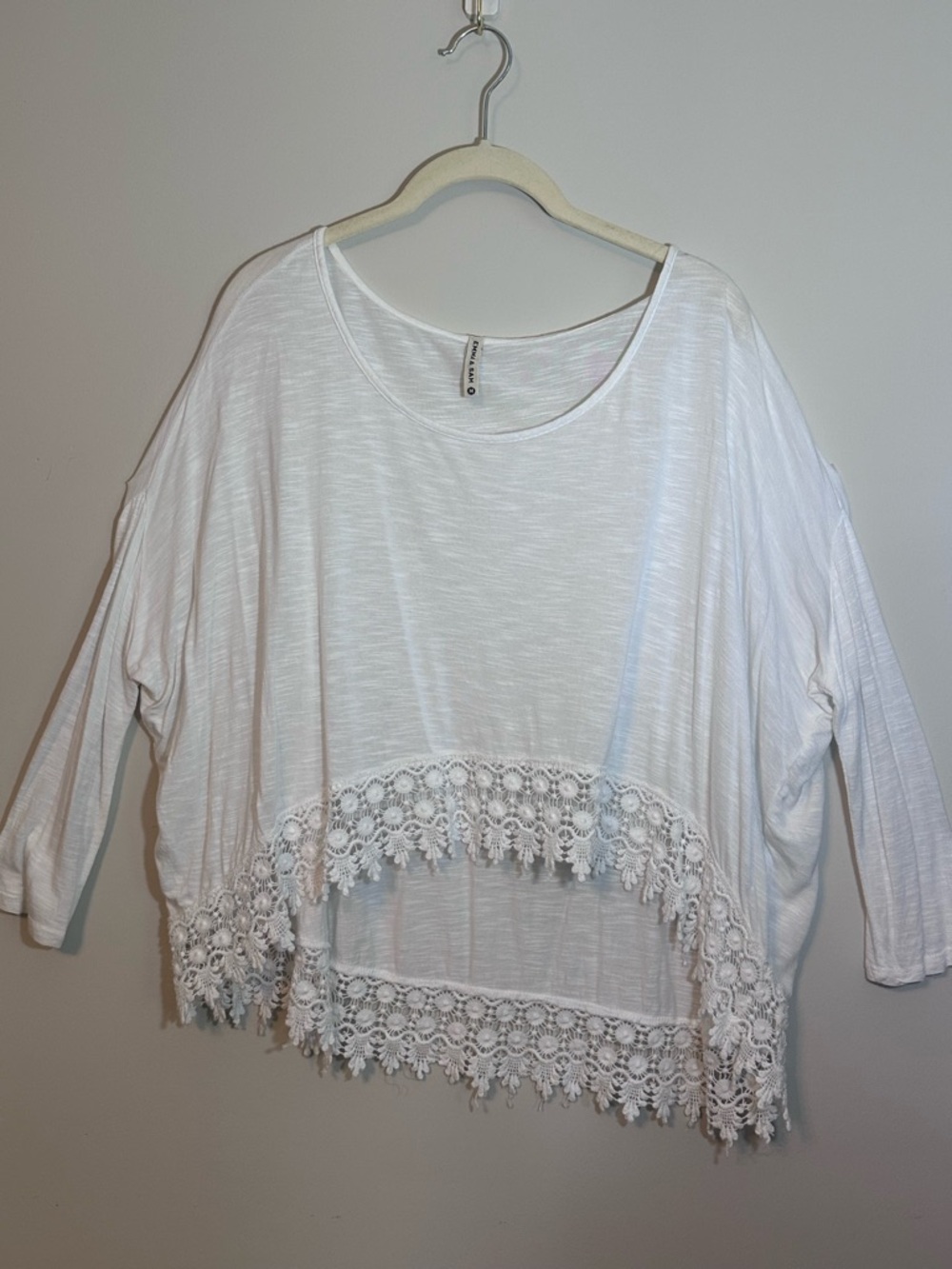 Emma & Sam Womens Oversized White Crochet Hem Scoop Neck Top Size M Relaxed